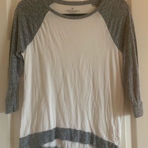 American Eagle Quarter sleeve T